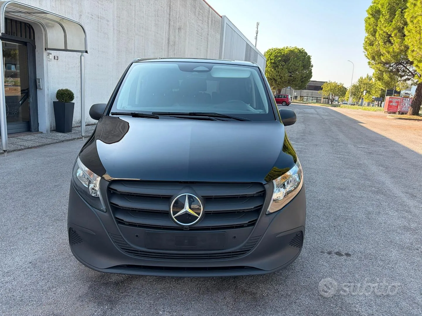 Mercedes-Benz Vito 2025 photo 2