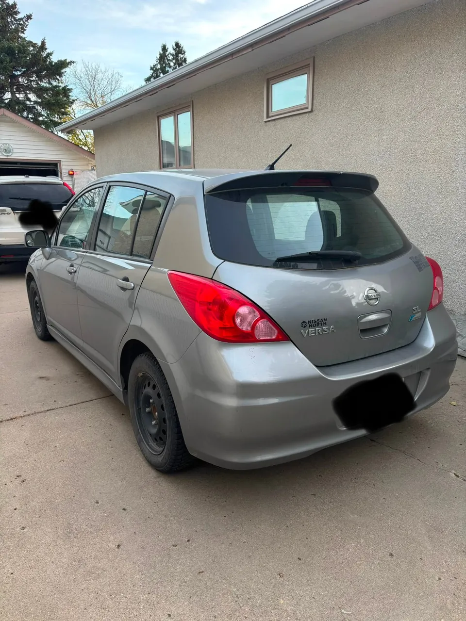 Nissan Versa 2012 photo 4