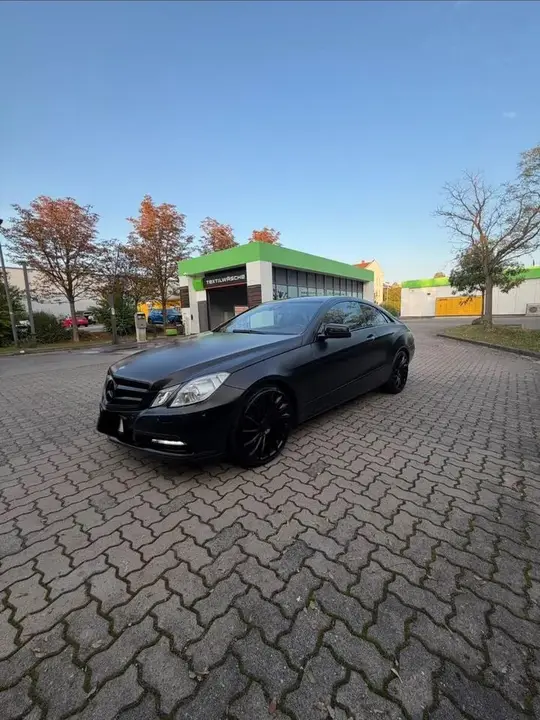Mercedes-Benz E 200 Coupé