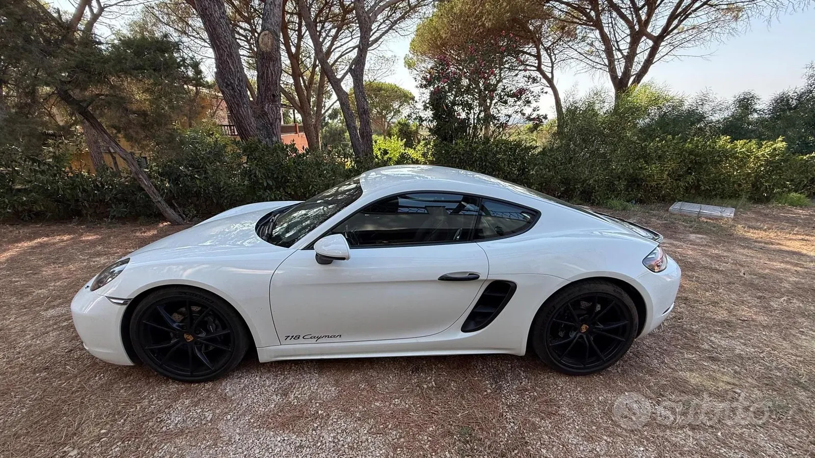 Porsche Cayman 2018 photo 2