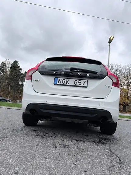 Volvo V60 2013 photo 4