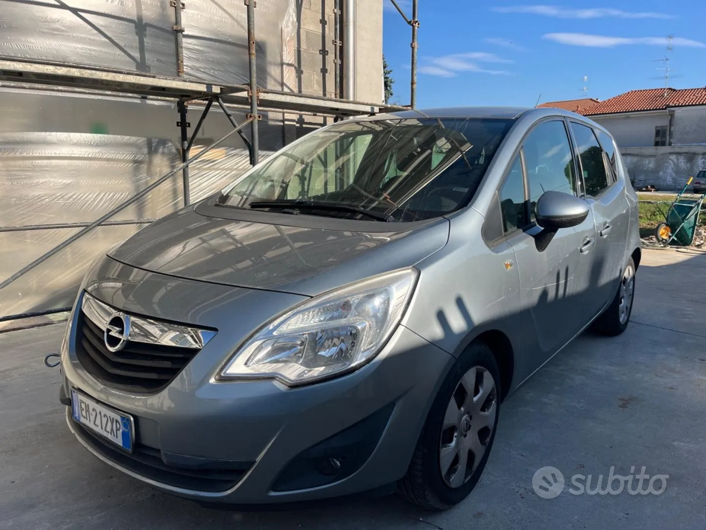 Opel Meriva 2012 photo 2