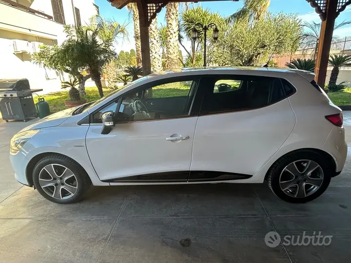 Renault Clio 2015 photo 3