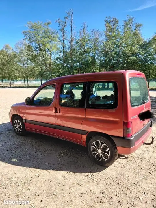 Peugeot Partner 2003 photo 2
