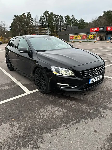 Volvo V60 2014 photo 2