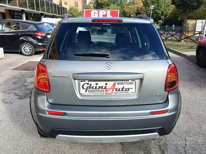 Suzuki Sx4 2010 photo 4