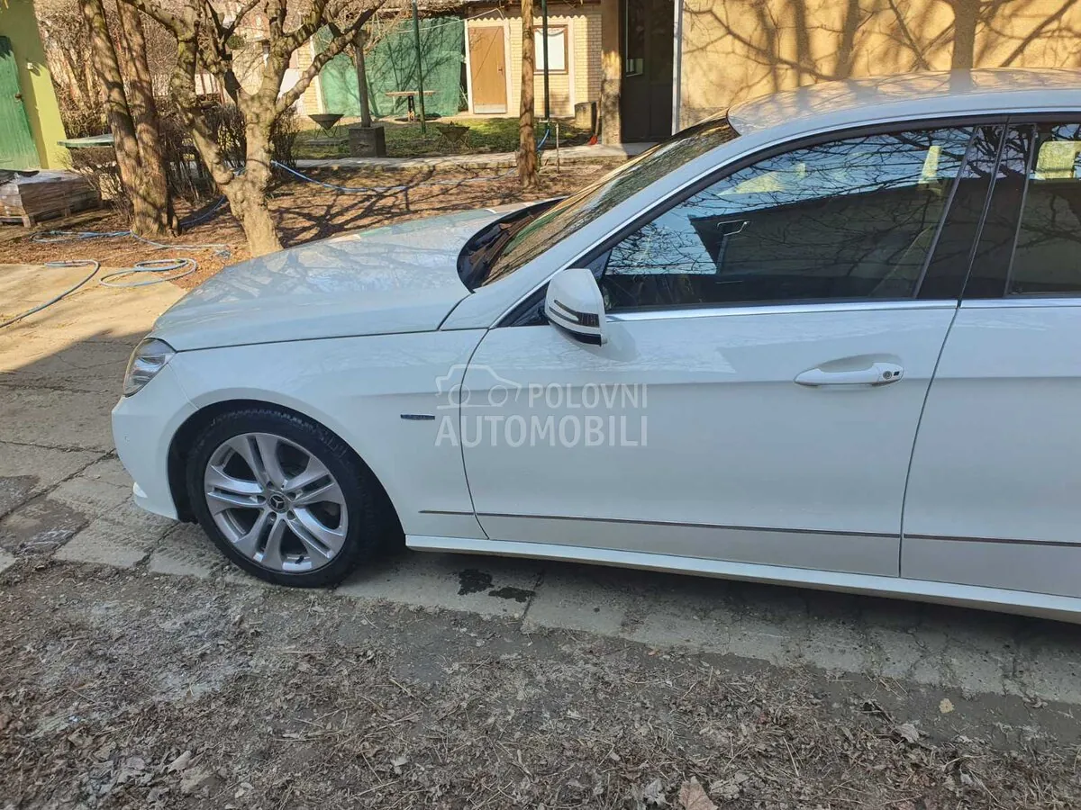 Mercedes-Benz E 220 2012 photo 5