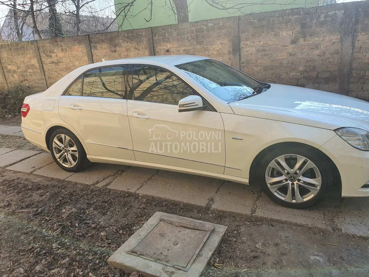 Mercedes-Benz E 220
