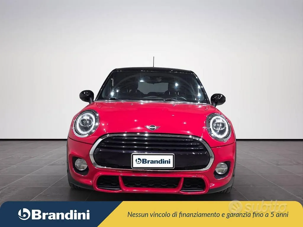 Mini Cooper D 2019 photo 3