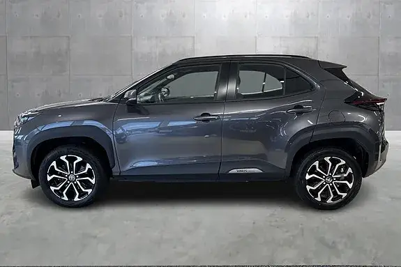 Toyota Yaris Cross 2023 photo 2