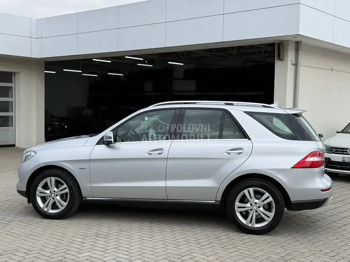 Mercedes-Benz Ml 350 2012 photo 2