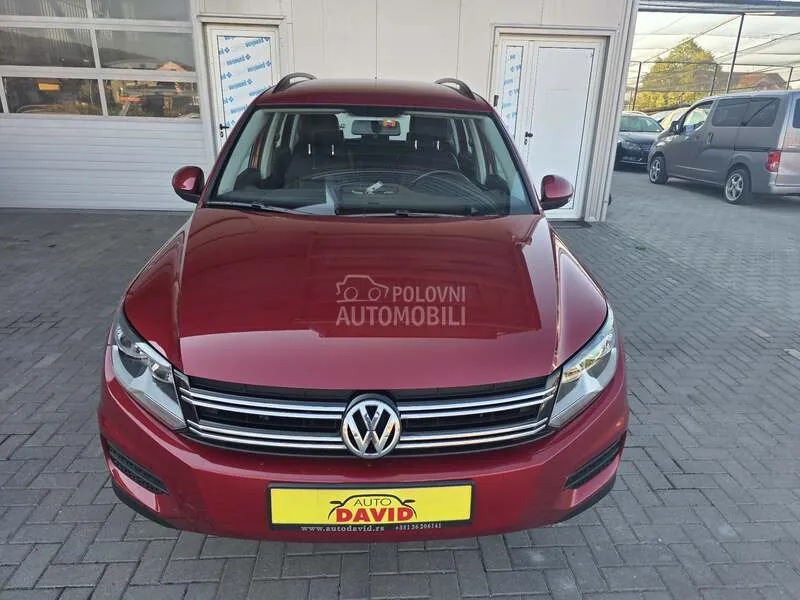 Volkswagen Tiguan 2012 photo 2