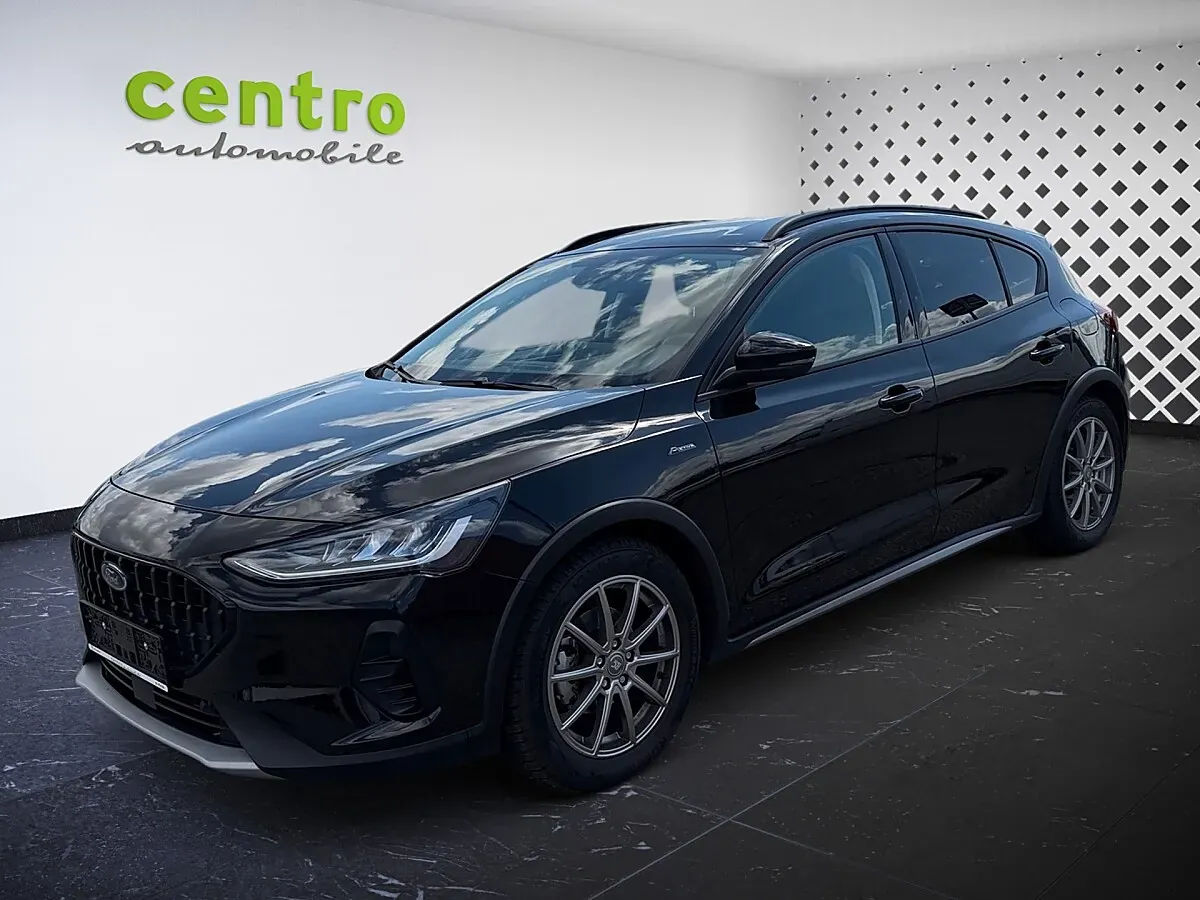 Ford Focus 2025 photo 2