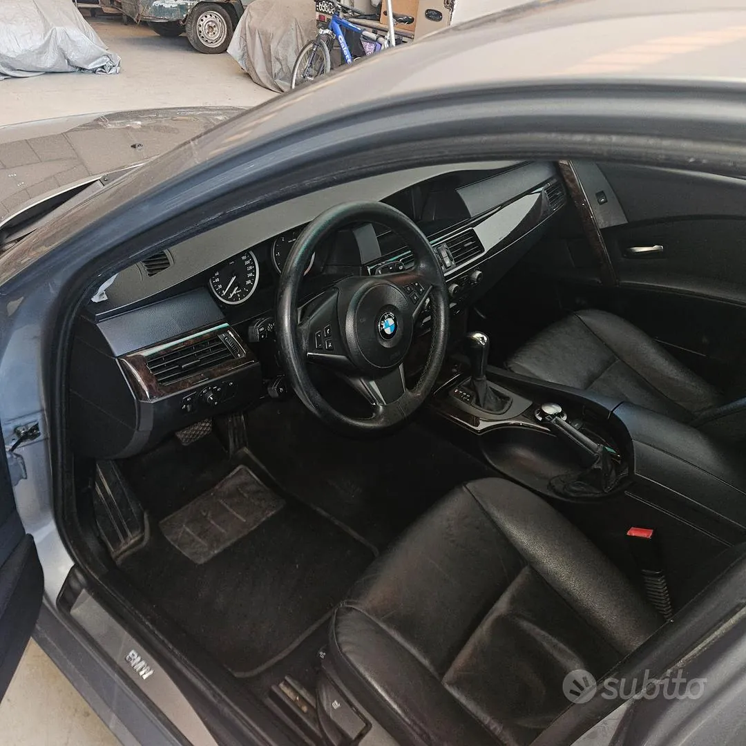 BMW 5 Series 2005 photo 3