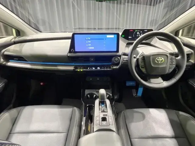 Toyota Prius 2025 photo 2