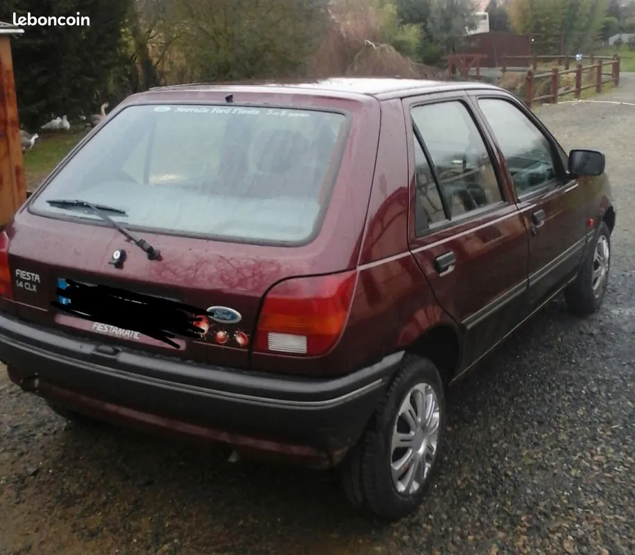 Ford Fiesta 1989 photo 2