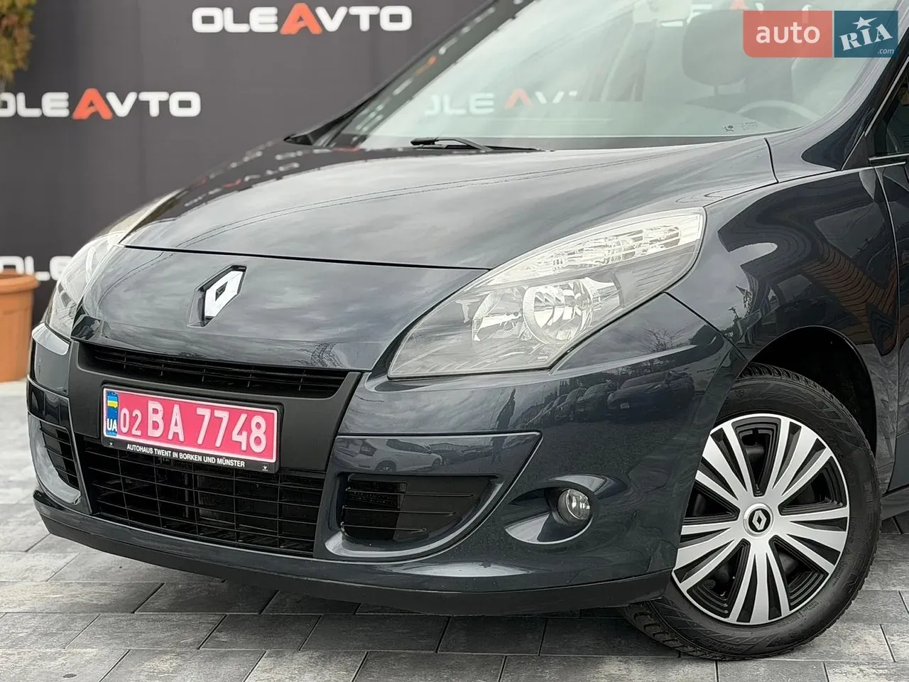 Renault Scenic 2011 photo 3