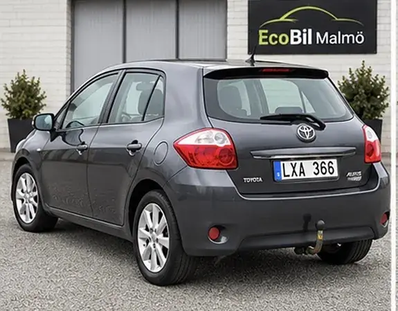 Toyota Auris 2011 photo 3
