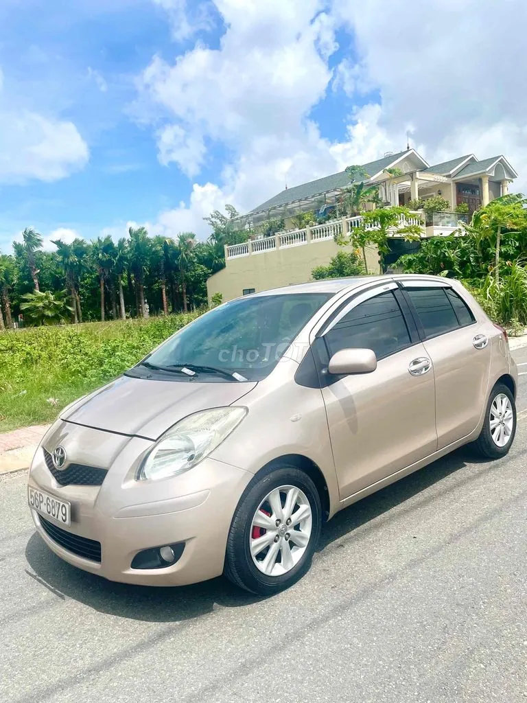 Toyota Yaris 2009 photo 2