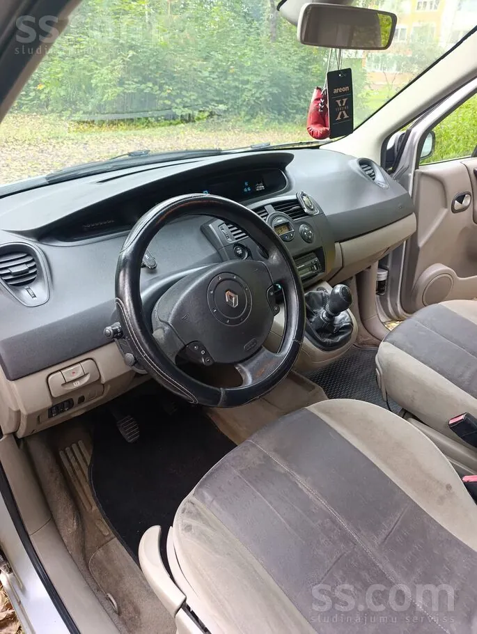 Renault Grand Scenic 2005 photo 4