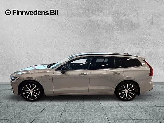 Volvo V60 2025 photo 2