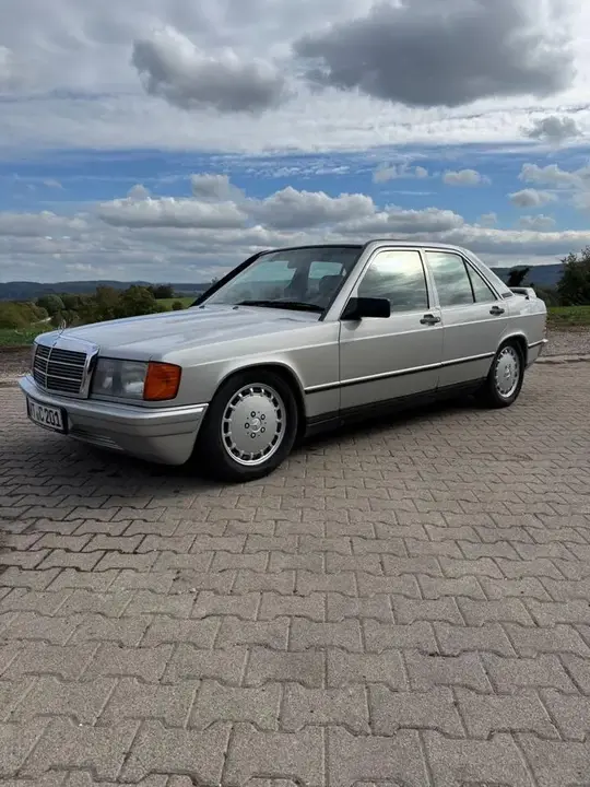 Mercedes-Benz 190E W201