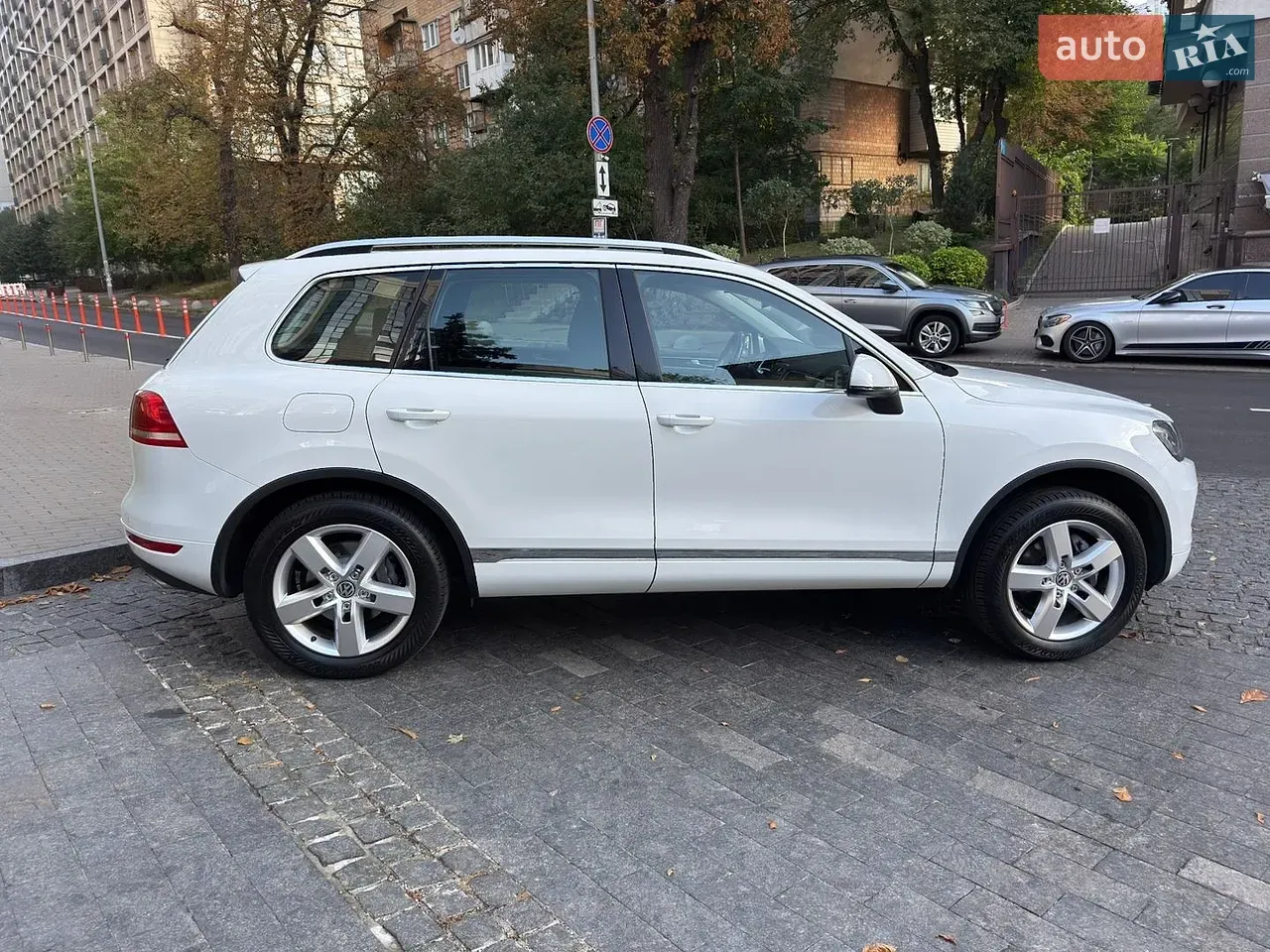 Volkswagen Touareg 2012 photo 4
