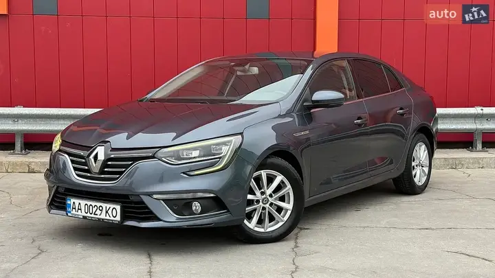 Renault Megane 2019 photo 3