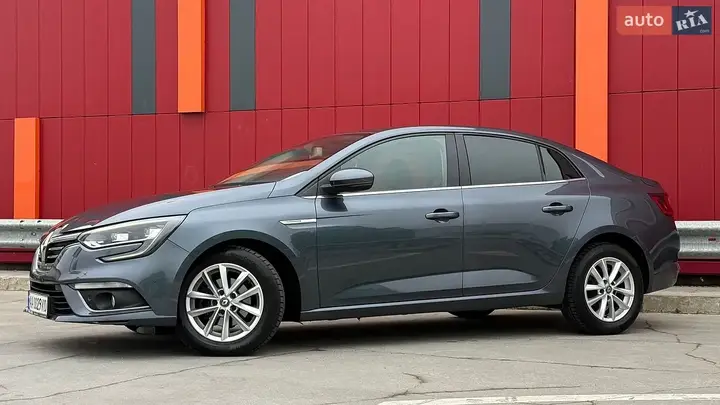 Renault Megane 2019 photo 4