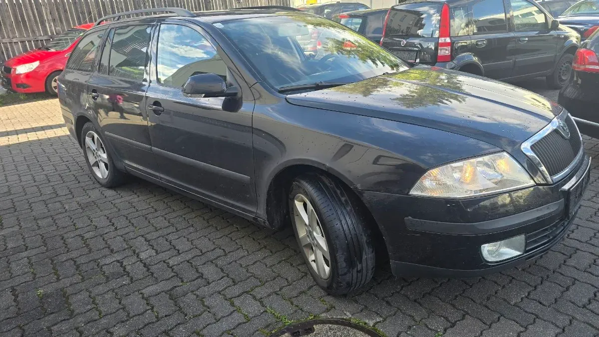 Skoda Octavia 2008 photo 2