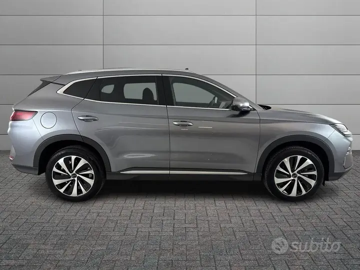 BYD Seal U 2025 photo 3