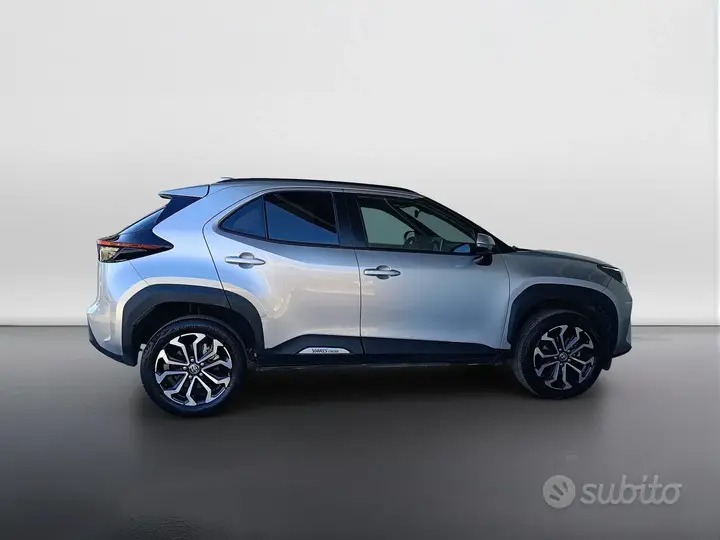 Toyota Yaris Cross 2024 photo 3
