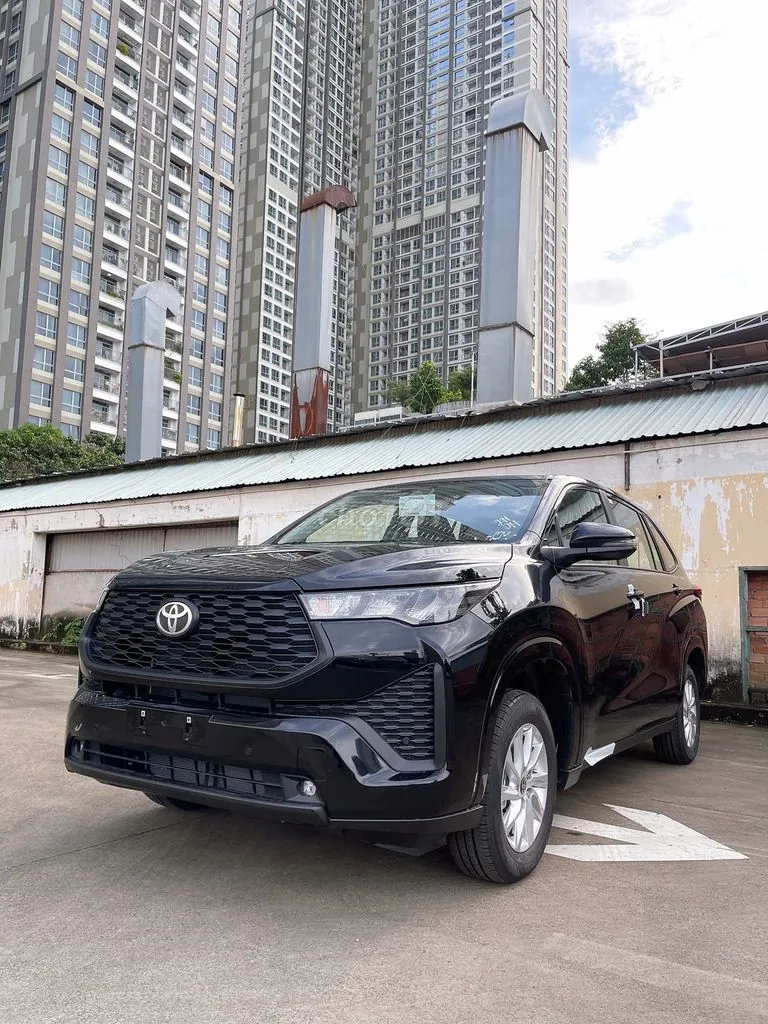 Toyota Innova Cross 2026 photo 3