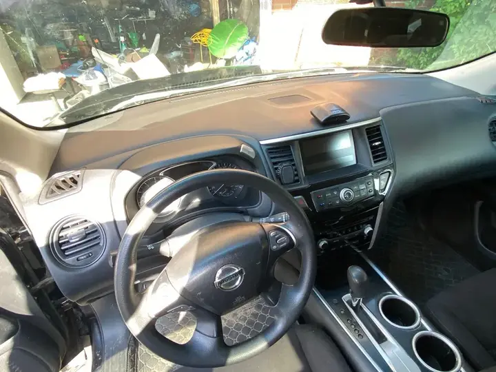 Nissan Pathfinder 2016 photo 3