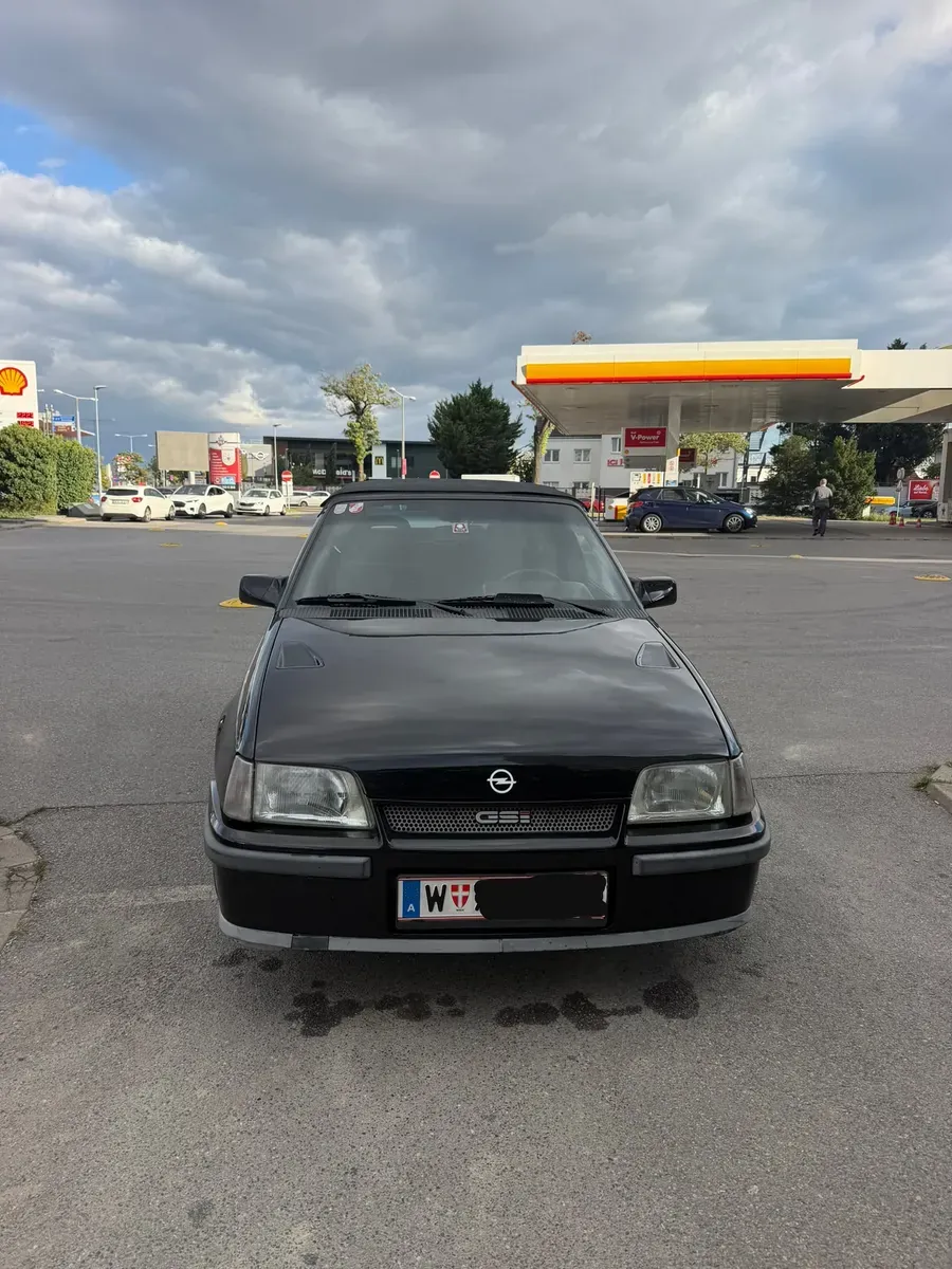 Opel Kadett 1990 photo 2