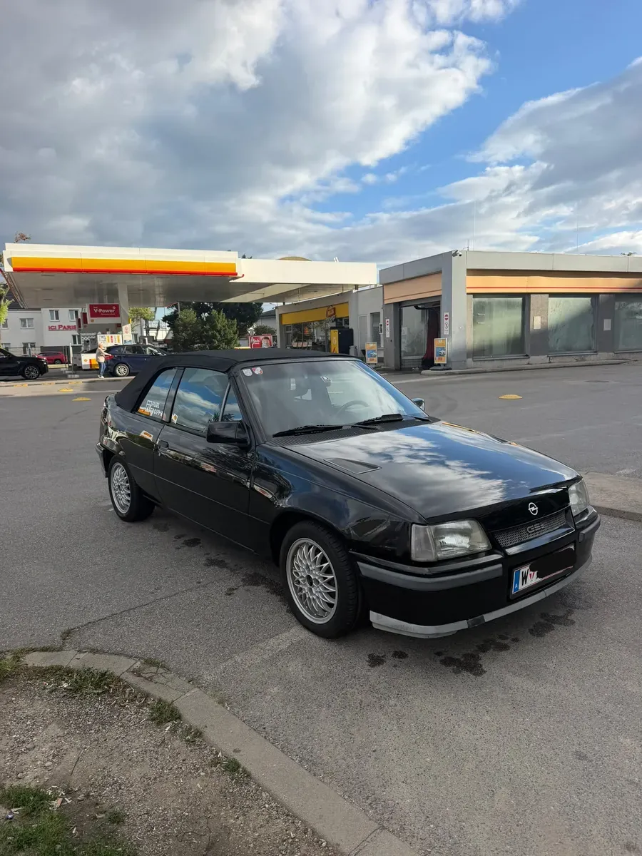 Opel Kadett 1990 photo 3