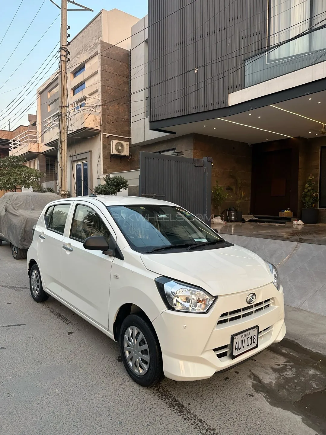 Daihatsu Mira