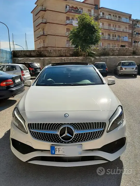 Mercedes-Benz A 2016 photo 2
