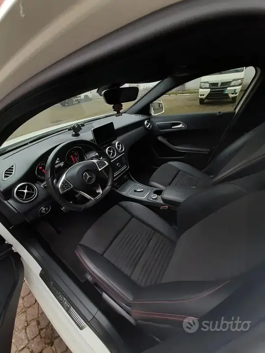 Mercedes-Benz A 2016 photo 5