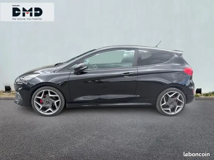 Ford Fiesta 2018 photo 2