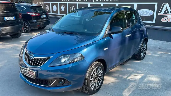 Lancia Ypsilon