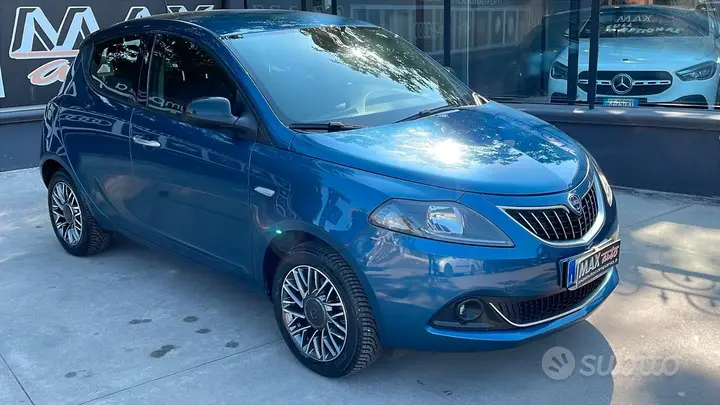 Lancia Ypsilon 2023 photo 2
