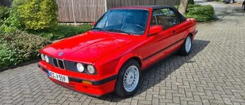 BMW E30