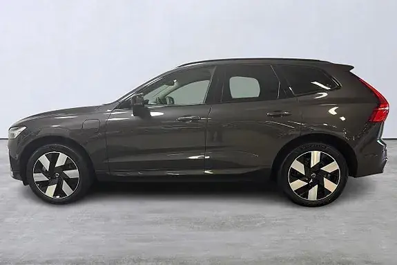 Volvo Xc60 2025 photo 2
