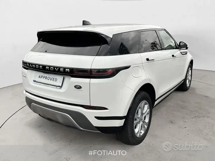 Land Rover Evoque 2021 photo 3