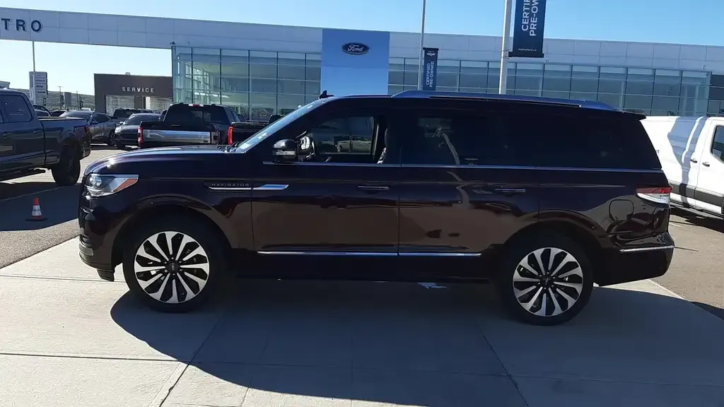 Lincoln Navigator 2024 photo 5