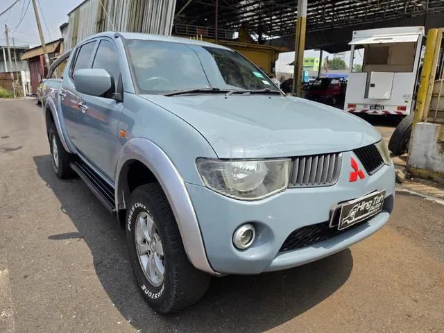 Mitsubishi Triton