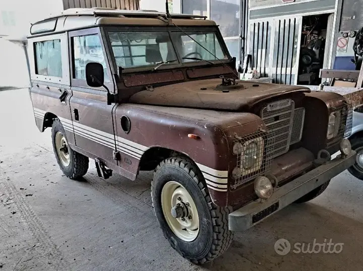 Land Rover 88