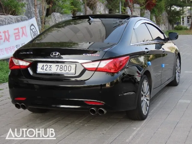 Hyundai Sonata 2011 photo 3