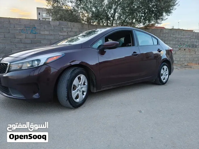 Kia Forte 2017 photo 2